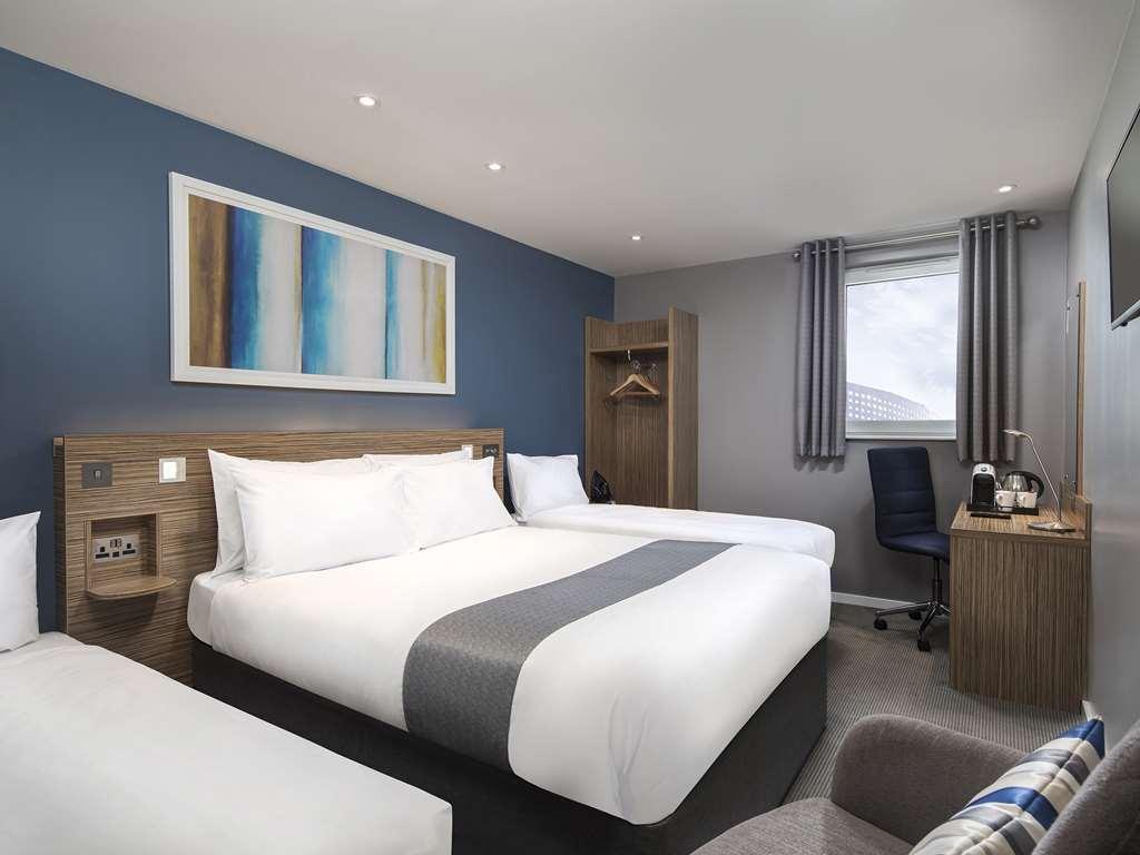 Travelodge Mitchell Lane 3*