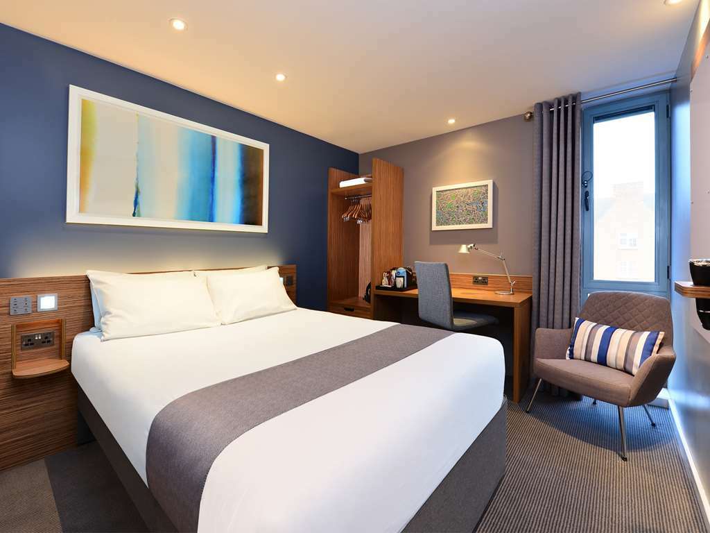 Hotel Travelodge Mitchell Lane 3*